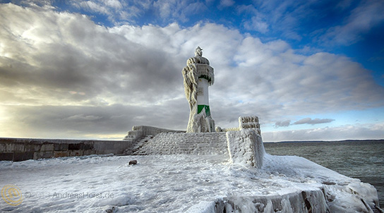 Leuchtturm mit Eis - Sassnitz auf Rügen